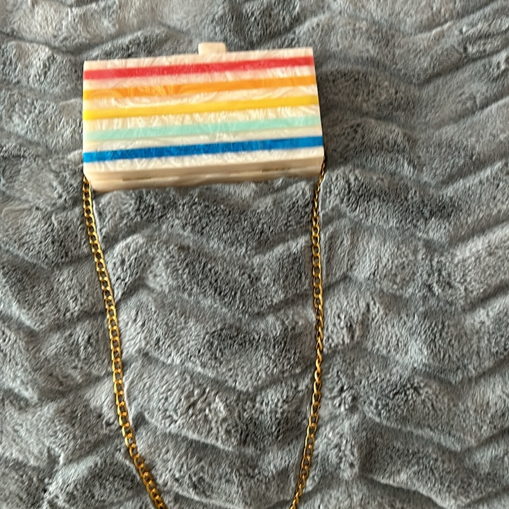 LuLu Bag - Picture 2 of 2